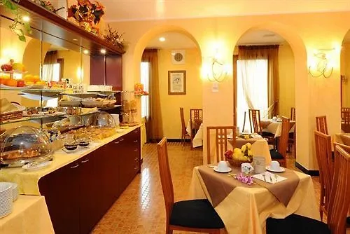 Hotel La Spia D'Italia سولفرينو